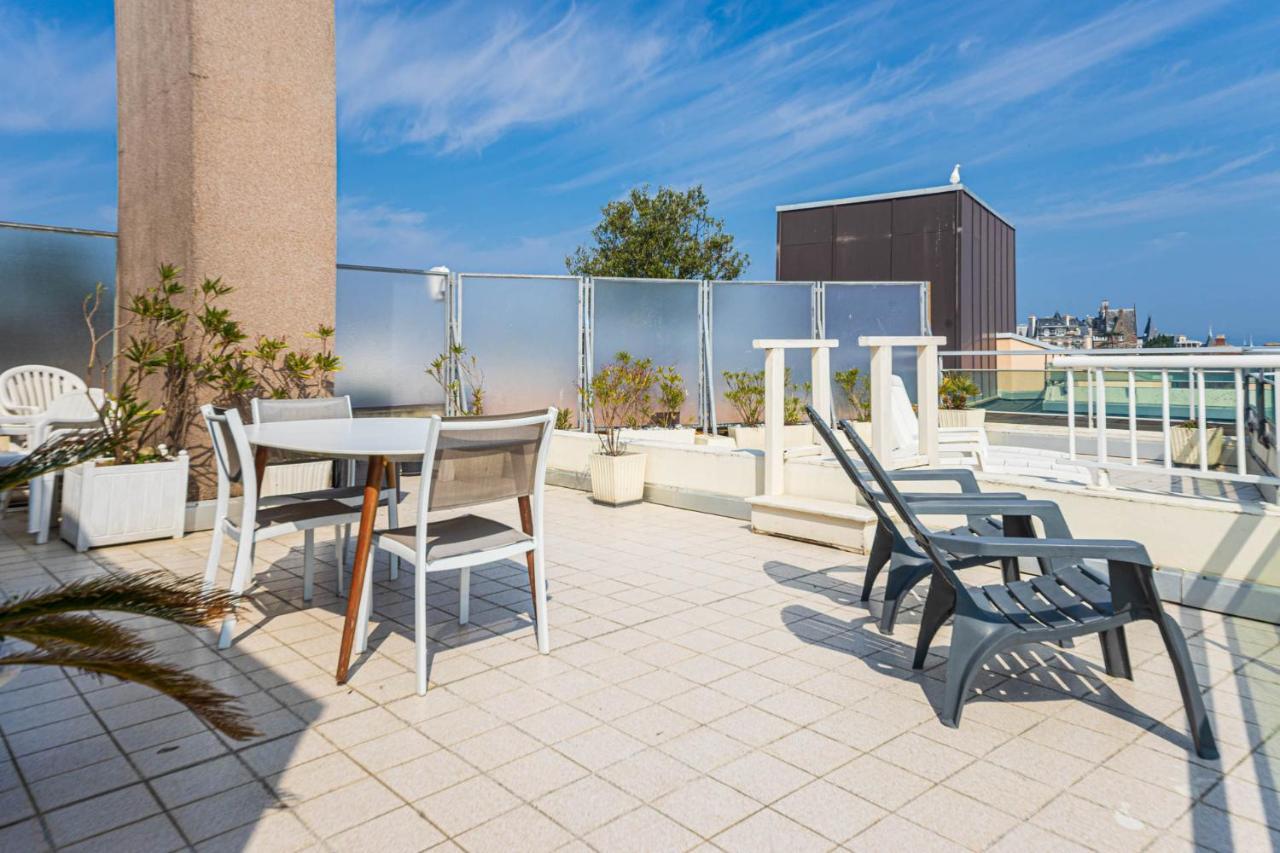 דינאר Residence Le Crystal מראה חיצוני תמונה
